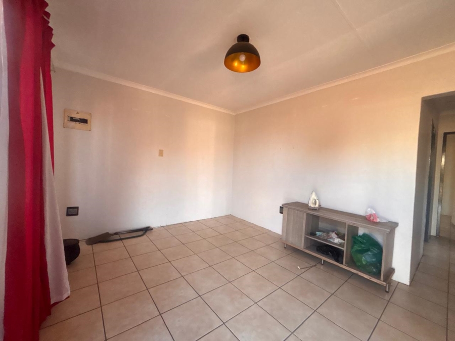 To Let 3 Bedroom Property for Rent in Bloemside Free State